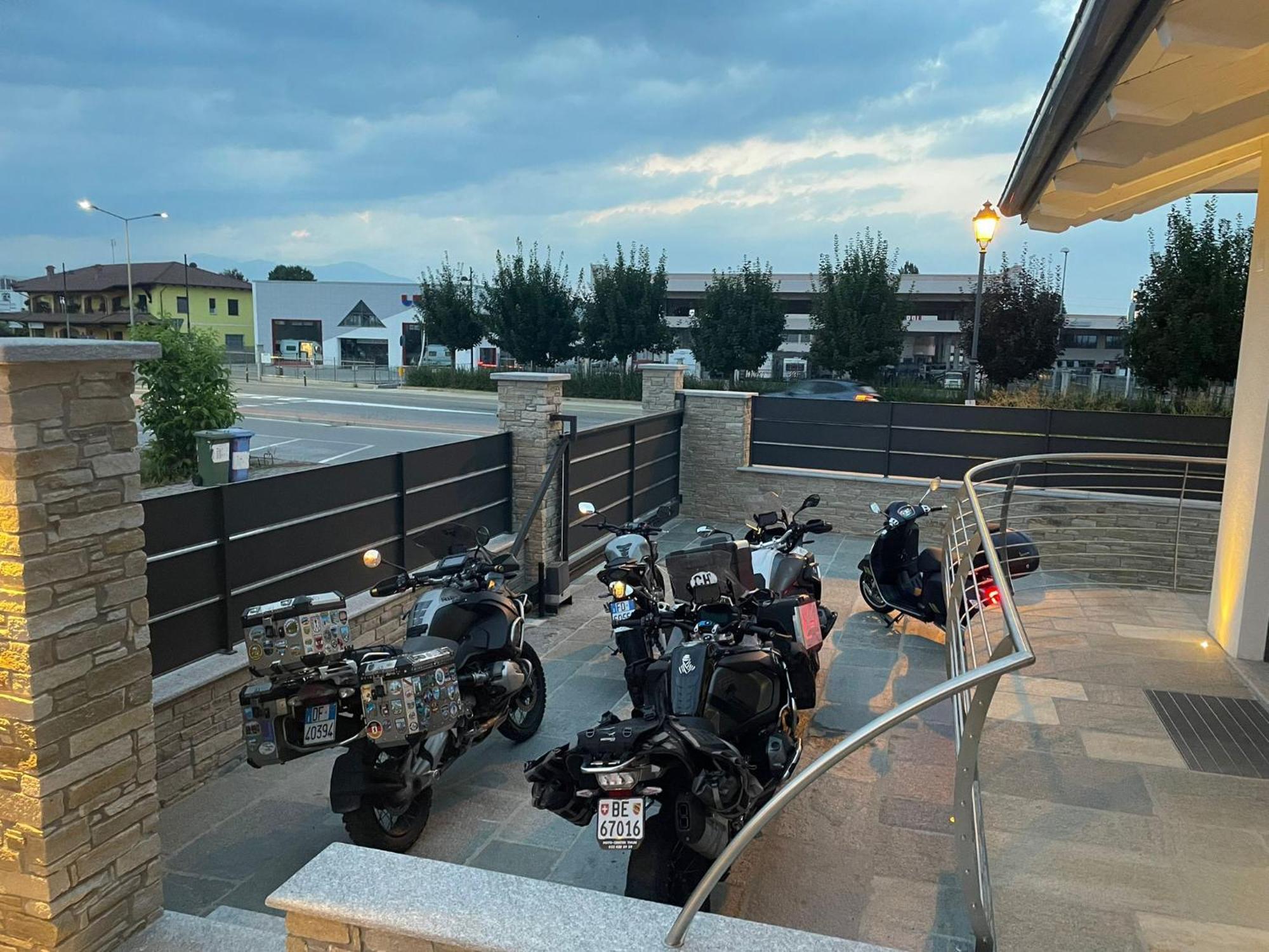 Bed And Breakfast Ma.Gi.A Cuneo Dış mekan fotoğraf